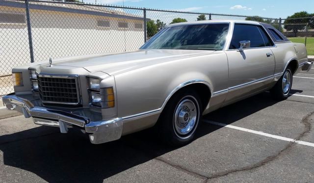 1978 champane Ford LTD II "incognito Thunderbird" Coupe