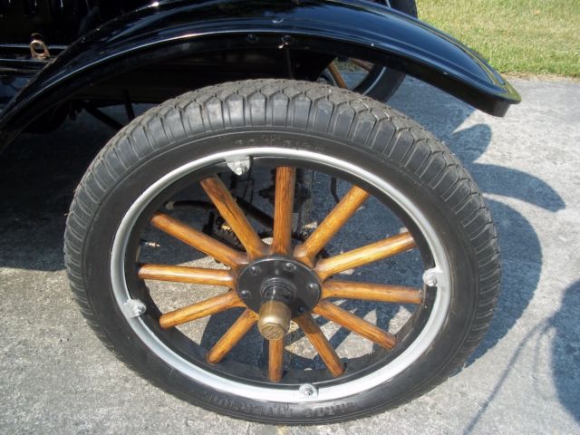 1925 Black Ford Model T Convertible