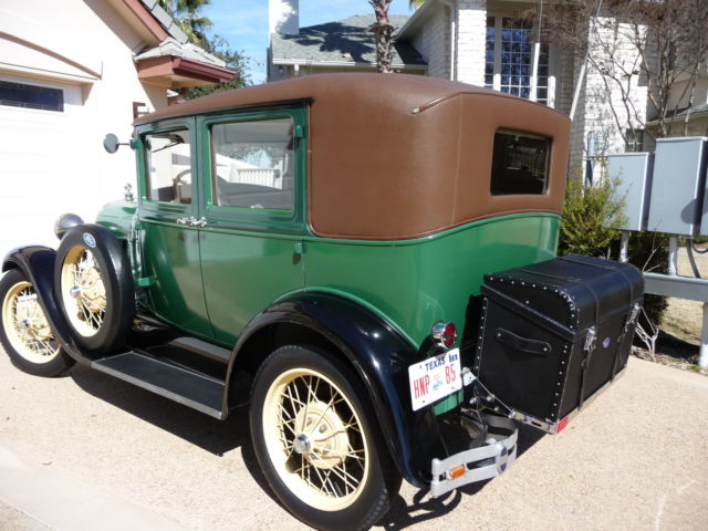 1928 Green- two tone Ford Model A 4-Door