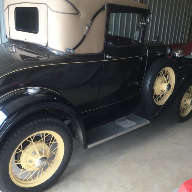 1931 Brown Ford Model A Coupe