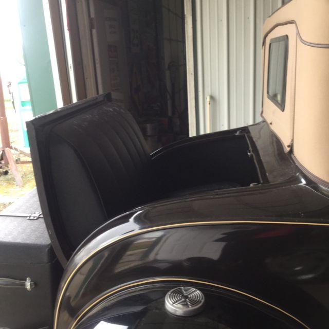 1931 Brown Ford Model A Coupe