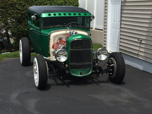 1930 Flatz Green Ford Model A Sedan