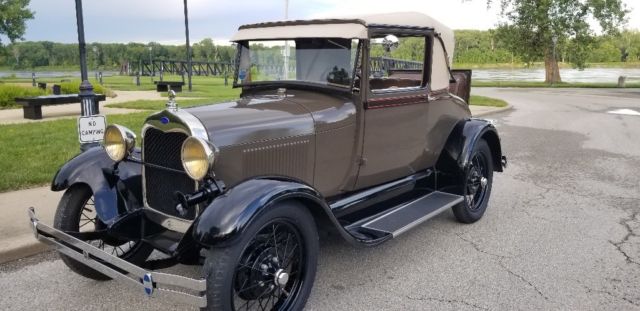1929 Rose Beige-Seal Brown-Black-Orange Pinstriping Ford Model A Coupe
