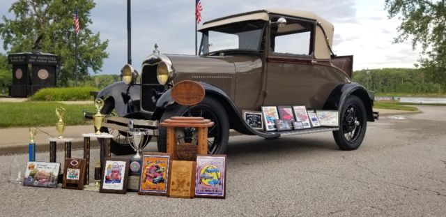 1929 Rose Beige-Seal Brown-Black-Orange Pinstriping Ford Model A Coupe
