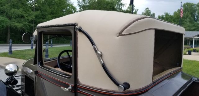 1929 Rose Beige-Seal Brown-Black-Orange Pinstriping Ford Model A Coupe