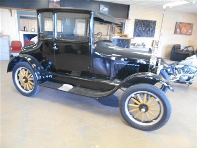 1926 Black Ford Model T --