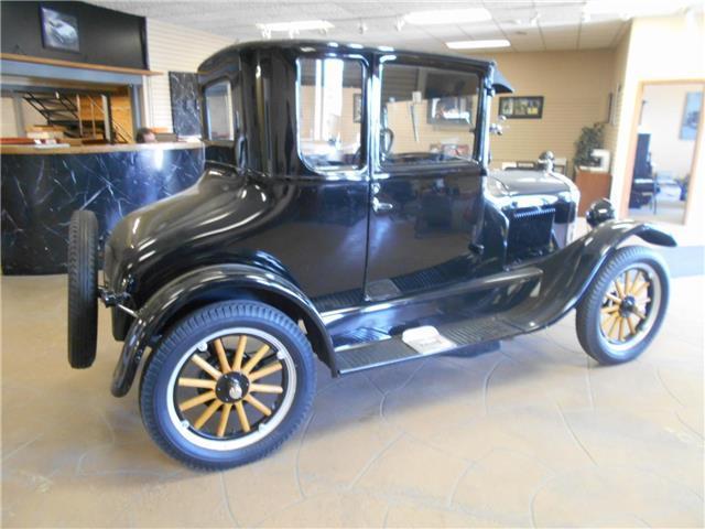 1926 Black Ford Model T --
