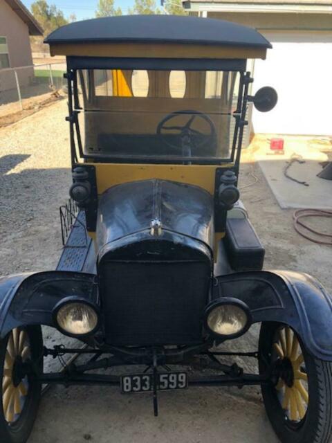 1923 Yellow Ford Model T