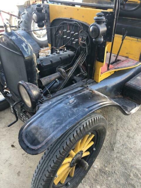 1923 Yellow Ford Model T