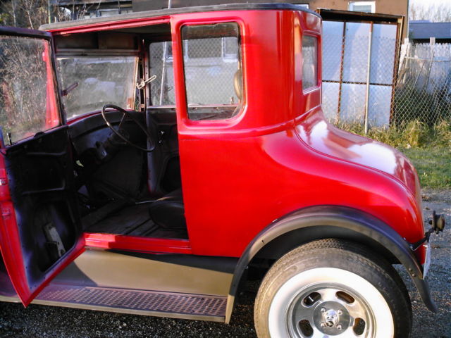 1927 Red Ford Model T 2 door coupe