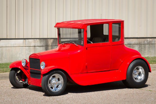 1927 Red Ford Model T Coupe