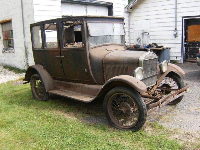 1926 Black Ford Model T Sedan