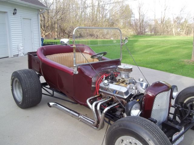 1923 Maroon Ford Model T