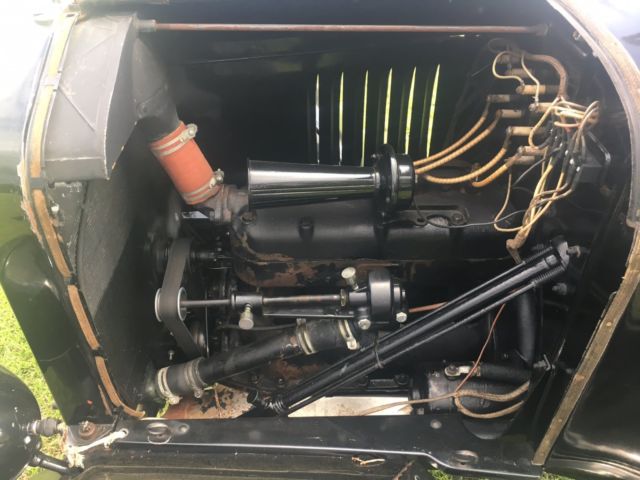 1925 Black Ford Model T Cab & Chassis