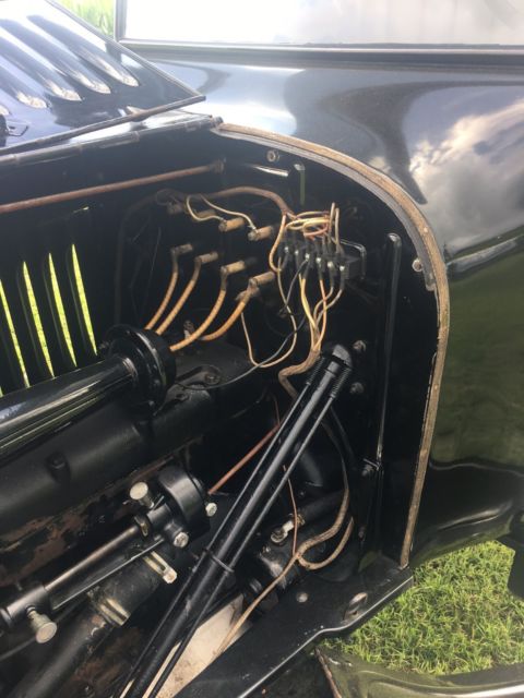 1925 Black Ford Model T Cab & Chassis