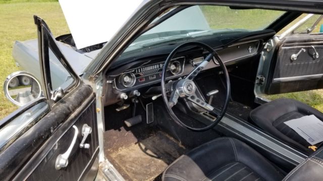 1964 Silver Ford Mustang Coupe