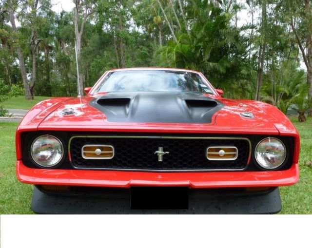 1971 Yellow Ford Mustang Coupe