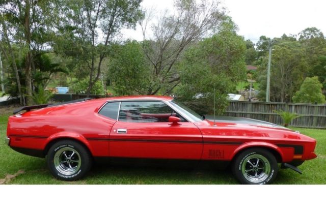 1971 Yellow Ford Mustang Coupe