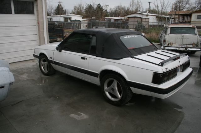 1991 White Ford Mustang Convertible