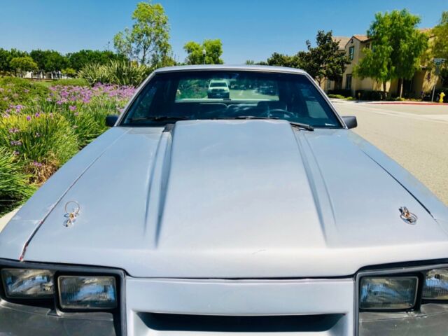 1985 Silver Ford Mustang Crew Cab Pickupckuponvertible
