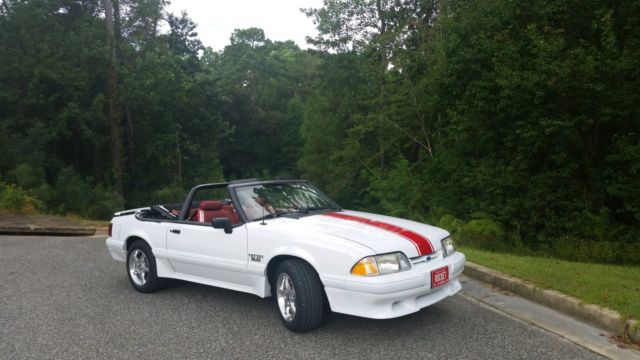 1991 White Ford Mustang Convertible