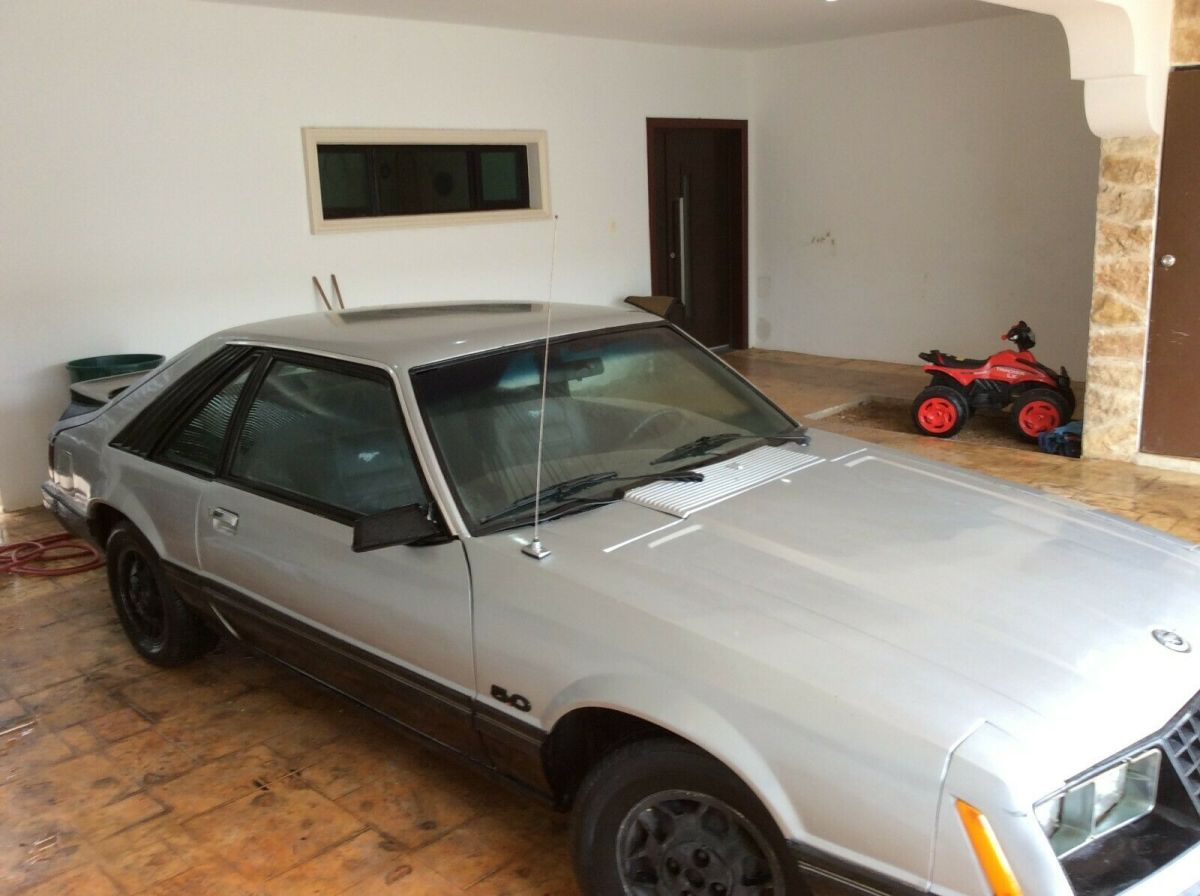 1979 Silver Ford Mustang Fastback