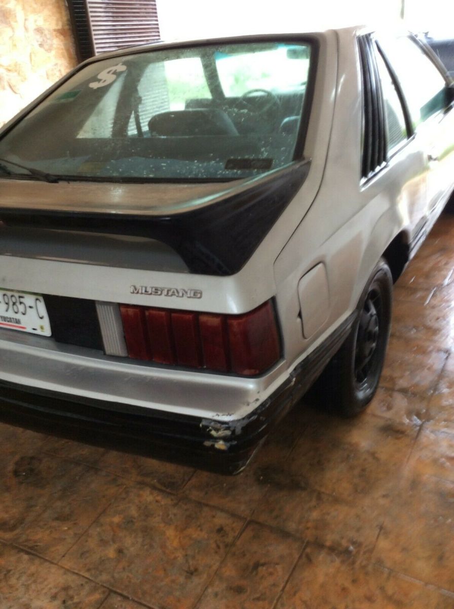1979 Silver Ford Mustang Fastback