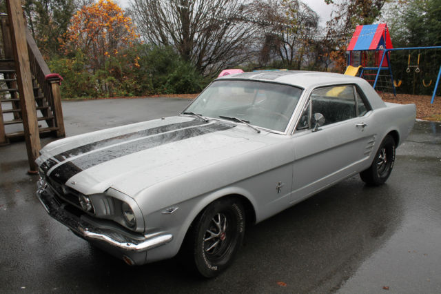 1968 Maroon Ford Mustang Coupe
