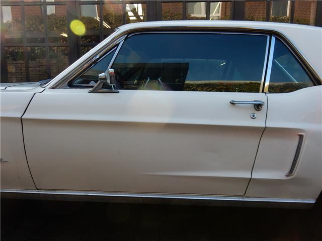 1968 White Ford Mustang Coupe