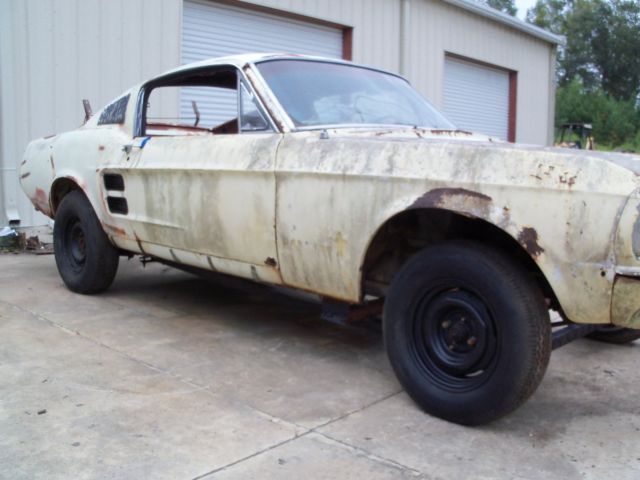 1967 YELLOW Ford Mustang Fastback