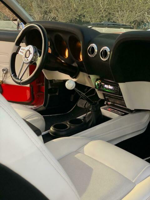 1969 White/Red Ford Mustang Fastback