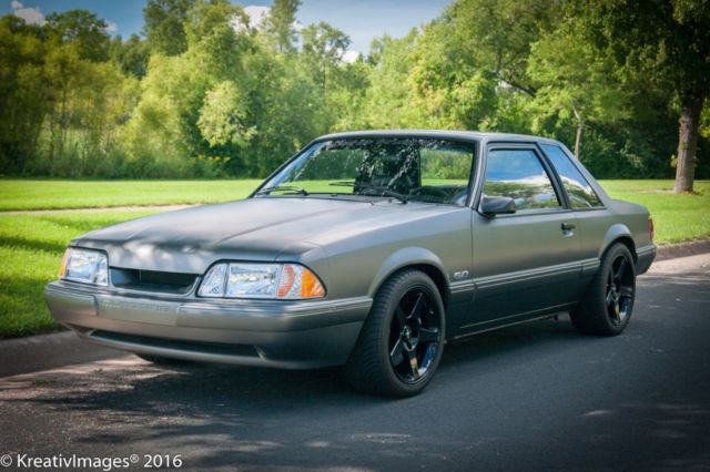 1989 Gray Ford Mustang Coupe