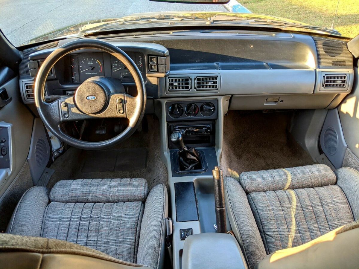 1988 Black Ford Mustang Coupe