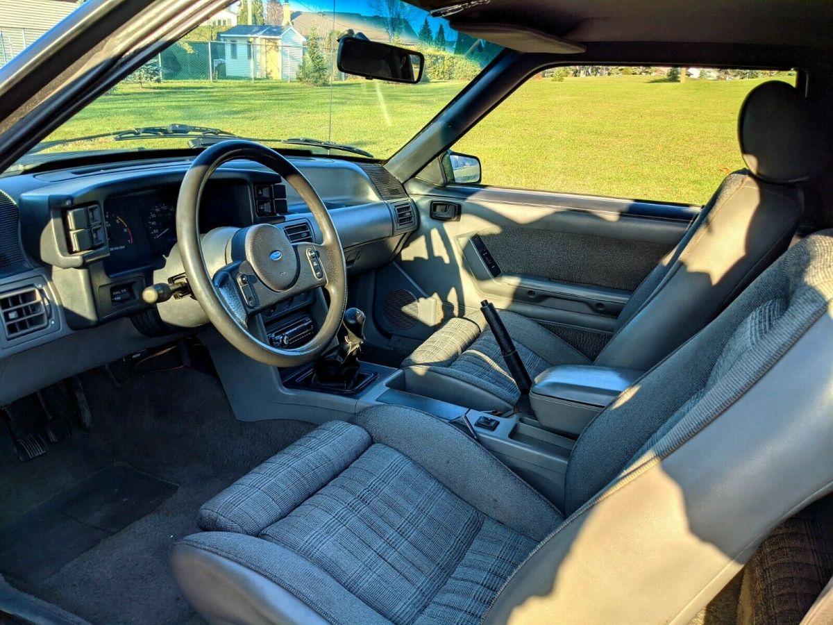 1988 Black Ford Mustang Coupe