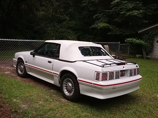 1989 White Ford Mustang Convertible