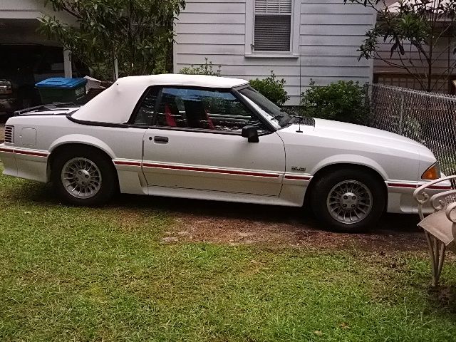 1989 White Ford Mustang Convertible