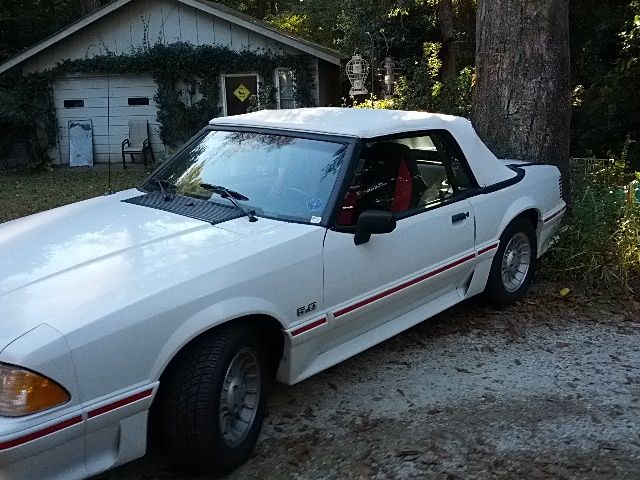 1989 White Ford Mustang Convertible
