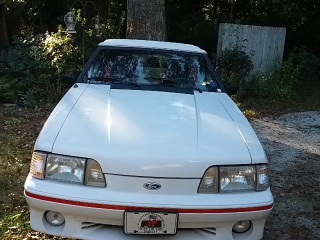 1989 White Ford Mustang Convertible