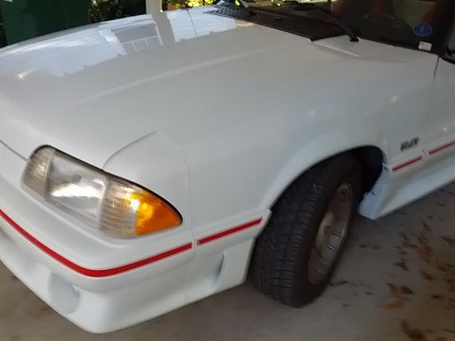 1989 White Ford Mustang Convertible