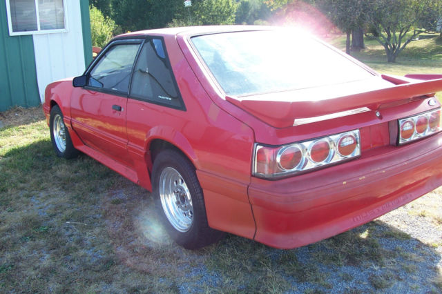 1990 RED Ford Mustang Hatchback