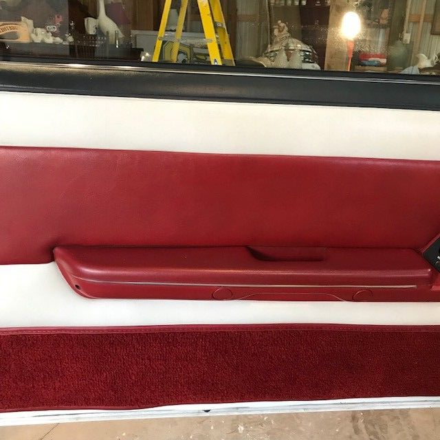 1989 White Ford Mustang Convertible