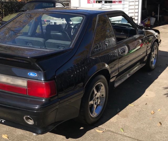1991 Black Ford Mustang
