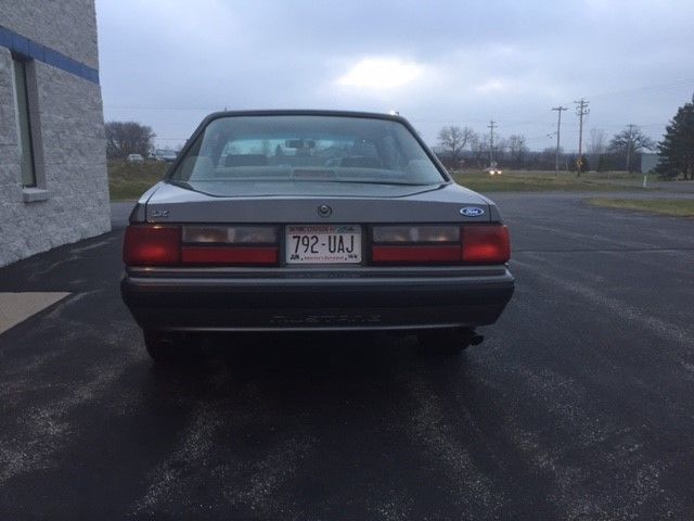 1990 Gray Ford Mustang Coupe