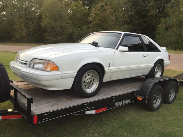 1988 White Ford Mustang Hatchback