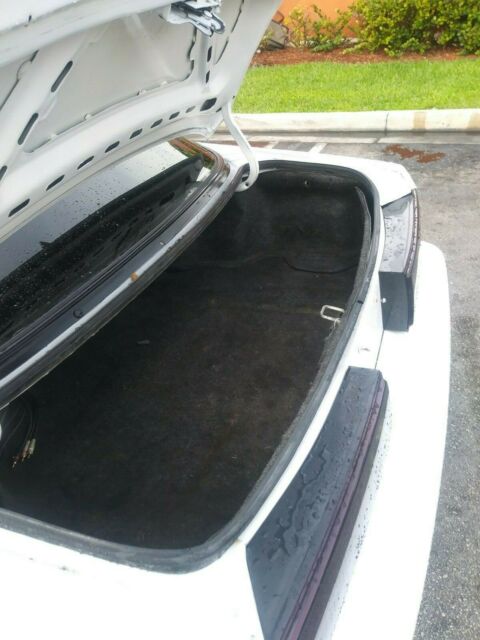 1993 White Ford Mustang Coupe