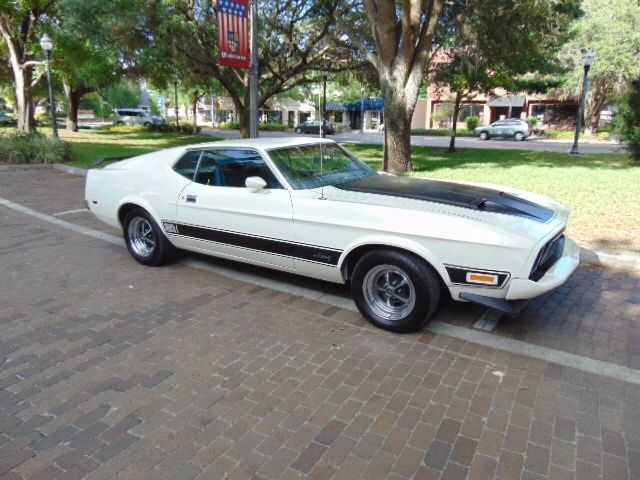 1973 Yellow Ford Mustang Coupe