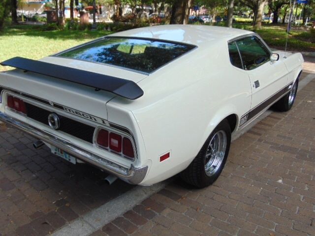 1973 Yellow Ford Mustang Coupe