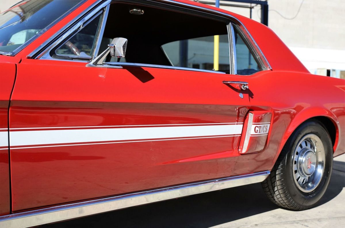 1968 Red Ford Mustang COUPE
