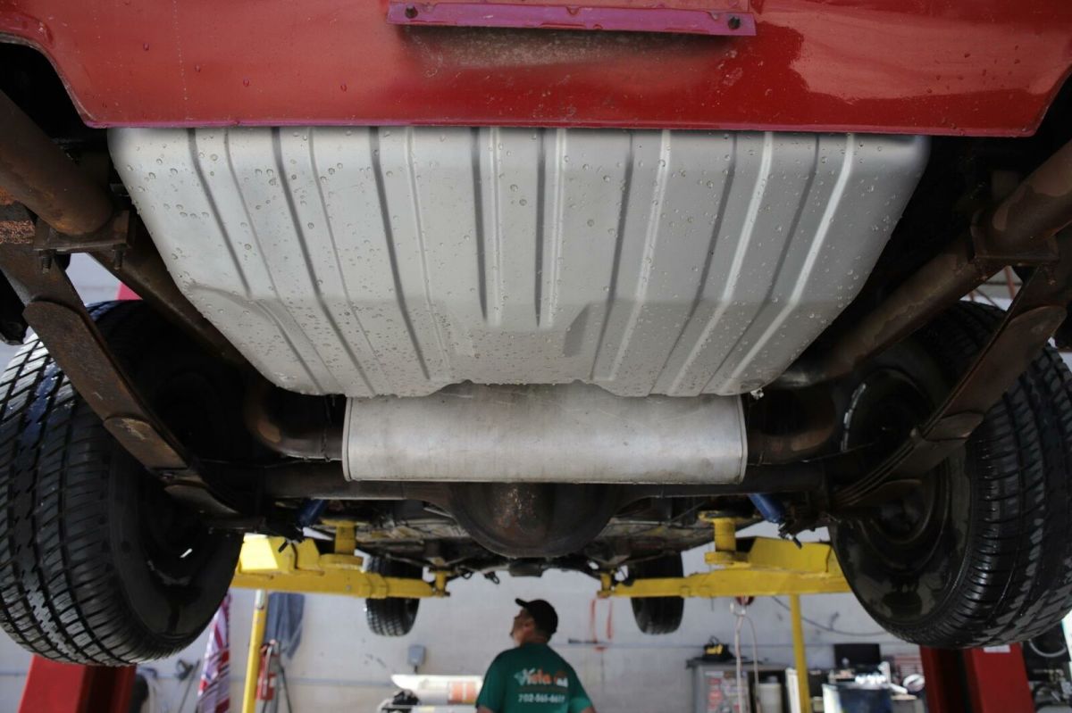 1968 Red Ford Mustang COUPE