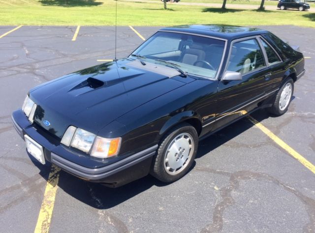 1986 Blue Ford Mustang Hatchback